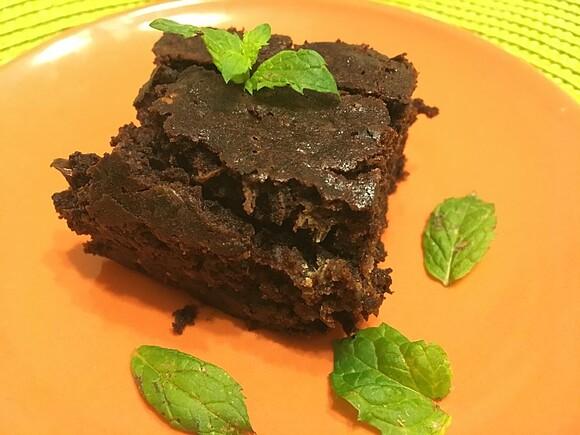 Czekoladowe brownie z cukinią