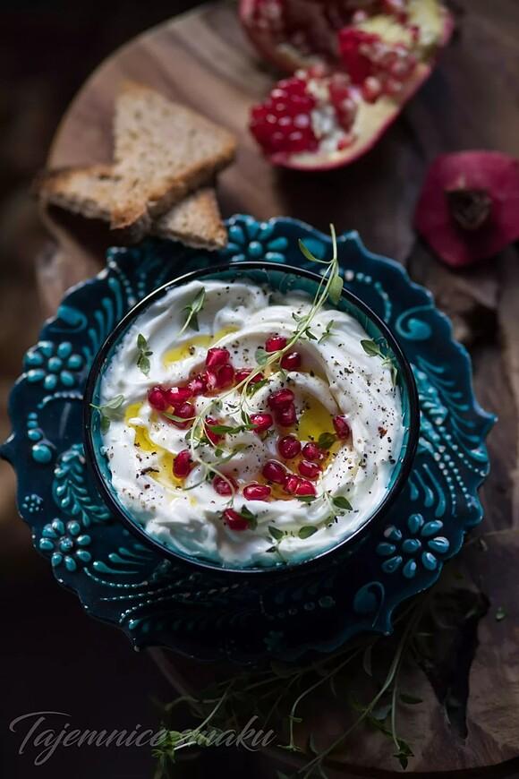 Kefir labneh – serek typu labneh z kefiru