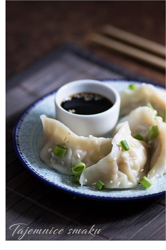 Mandu z mięsem i kapustą pekińską