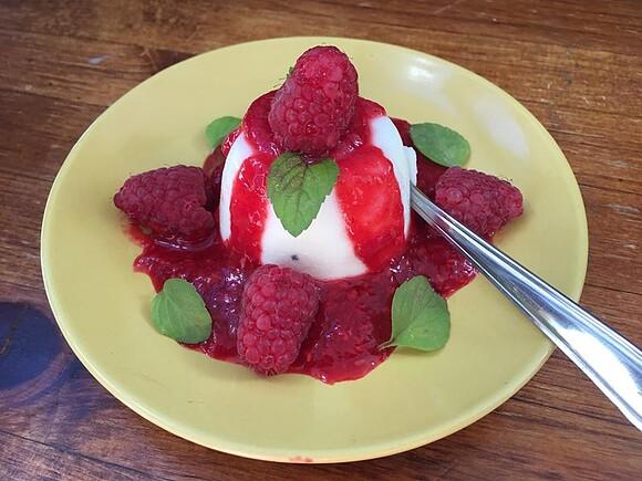 Panna cotta waniliowo-malininowa
