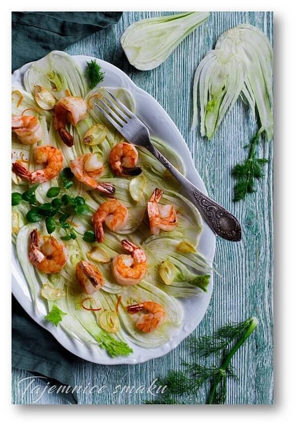 Carpaccio z fenkułu z krewetkami i pomarańczami