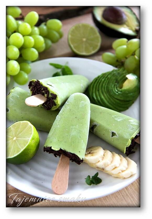 Zielone lody z awokado i bananem