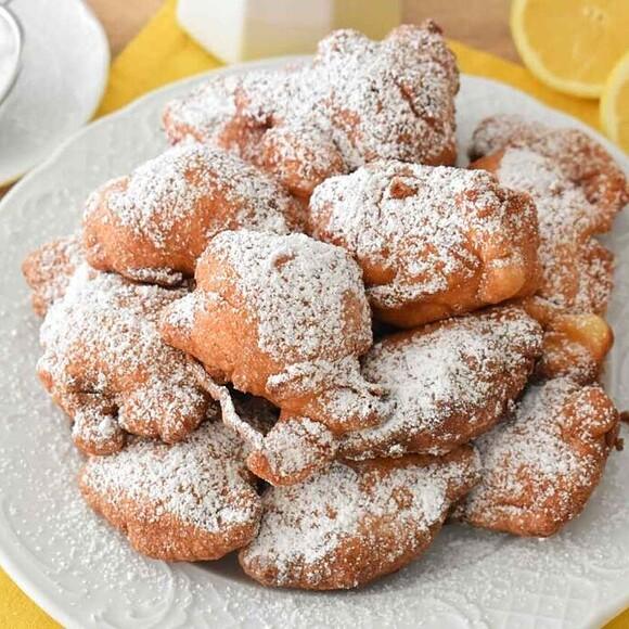 Mini pączki kładzione z rodzynkami Friciò z Piemontu