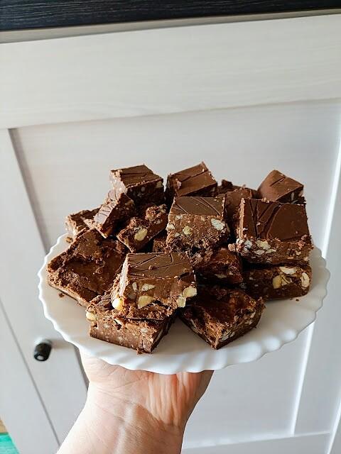 Batoniki czekoladowe z orzechami keto low carb