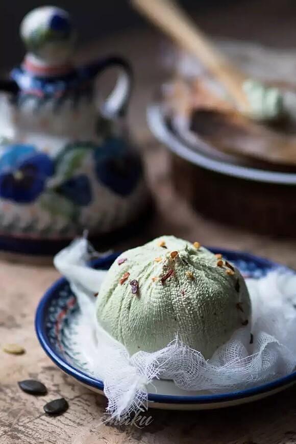 Labneh z olejem z pestek dyni