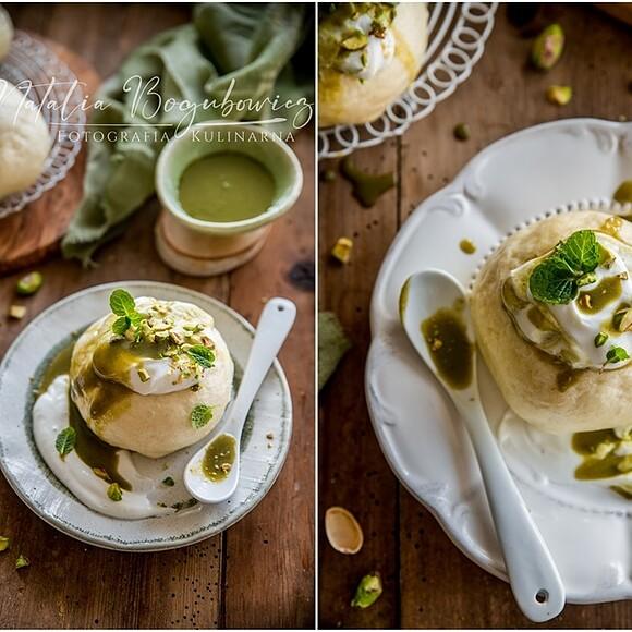 Pampuchy z sosem pistacjowym