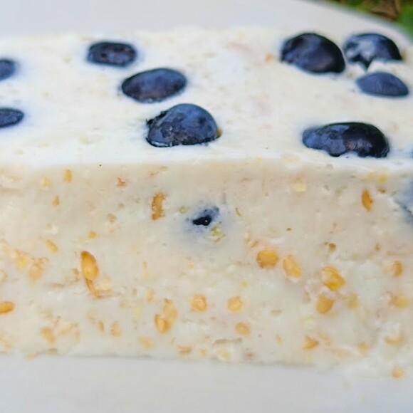Keto lniany jogurtowiec bez pieczenia
