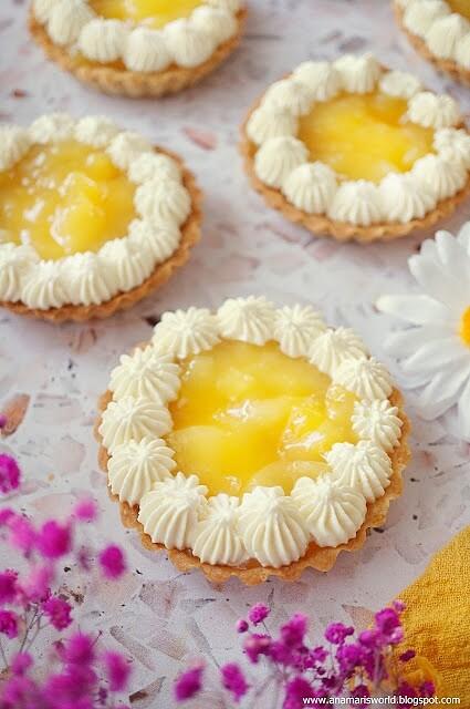 Tartaletki z ananasem i mango