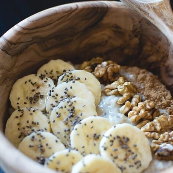 Owsianka z chia i bananem