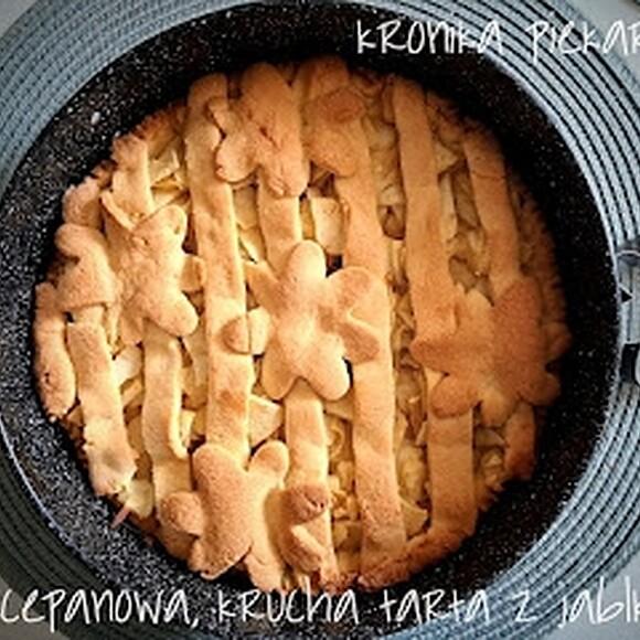 Marcepanowa krucha tarta z jabłkami