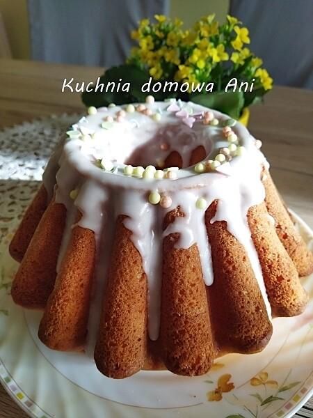 Babka jogurtowo-cytrynowa