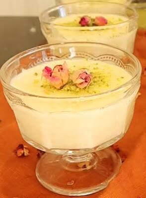 Marokański pudding ryżowy z mlekiem