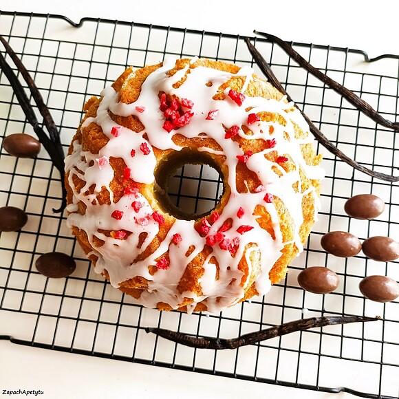 Babka jogurtowa wilgotna