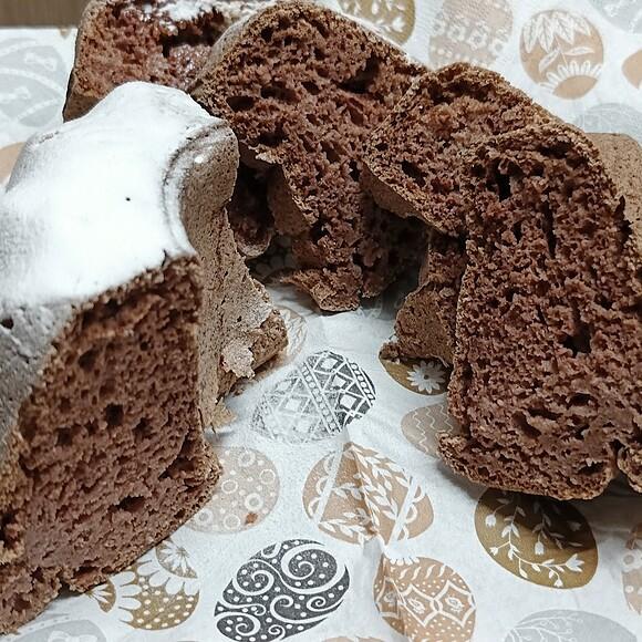 Keto cynamonowa babka wielkanocna bez laktozy