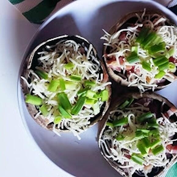 Grillowane pieczarki portobello z boczkiem