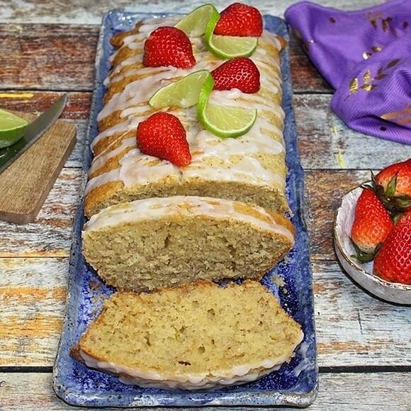 Babka limonkowa z kaszą jęczmienną