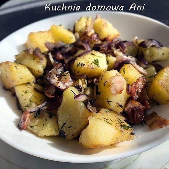 Ziemniaki z boczkiem i cebulą na grill i do piekarnika