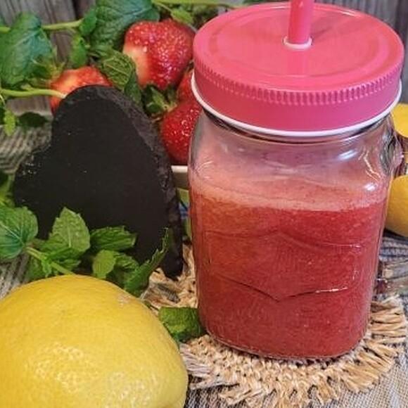 Lemoniada truskawkowa
