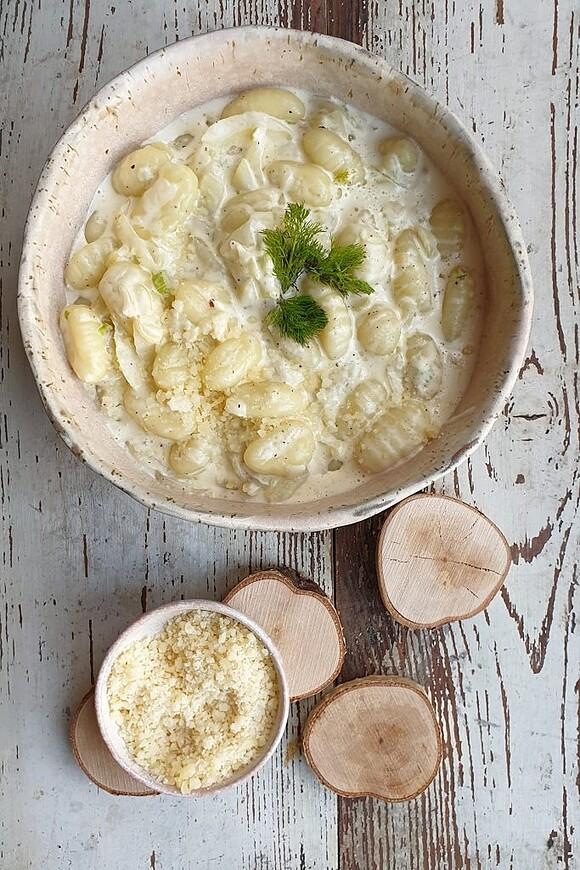 Gnocchi w sosie śmietanowym z fenkułem