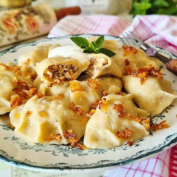 Pierogi z mięsem i kaszą gryczaną