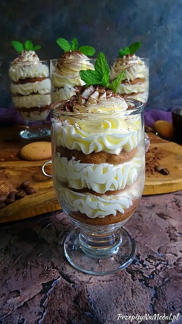 Tiramisu w pucharkach