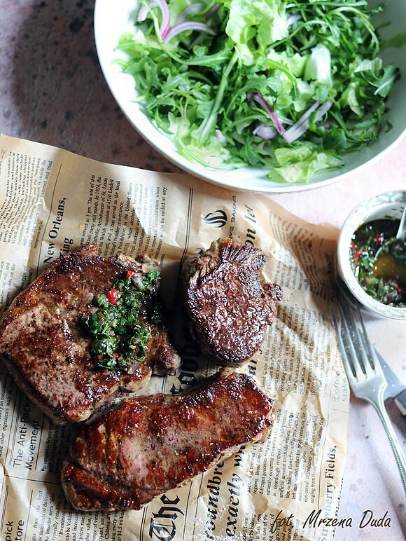 Steki z sosem chimichurri