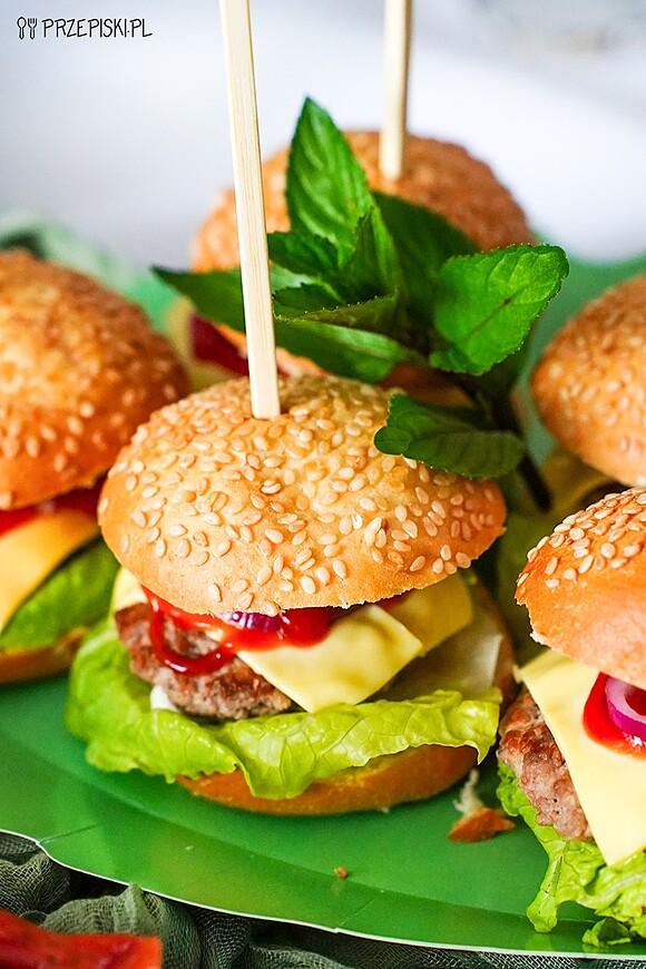 Mini burgery idealne na imprezę