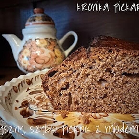 Pyszny szybki piernik z miodem