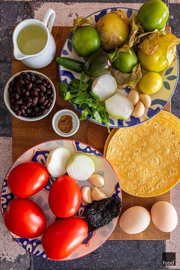 Huevos divorciados – rozwiedzione jajka po meksykańsku