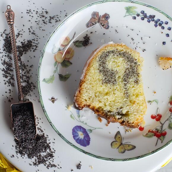 Babka ucierana z makiem