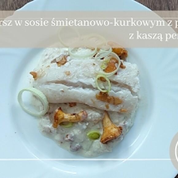 Dorsz w sosie śmietanowym z porem i kaszą