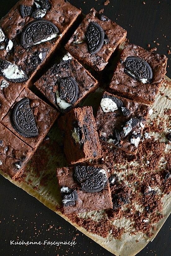 Ciasto czekoladowe z ciasteczkami oreo