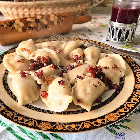 Pierogi z ziemniakami i boczkiem