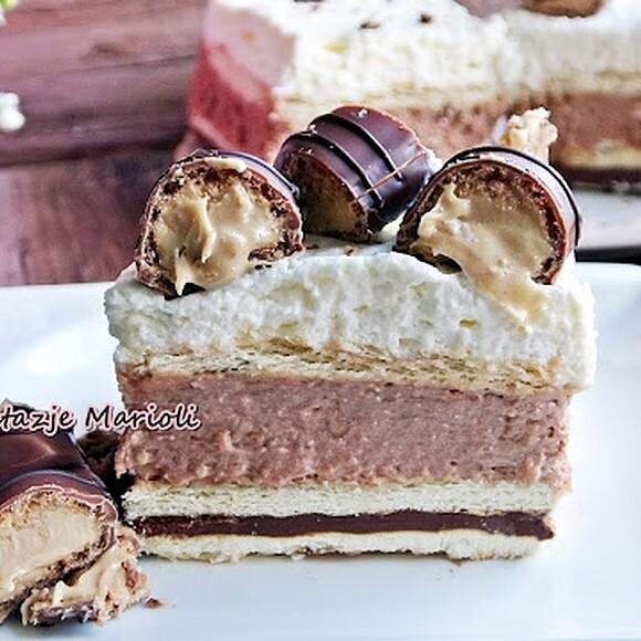 Ciasto kinder bueno bez pieczenia z nutellą i śmietaną