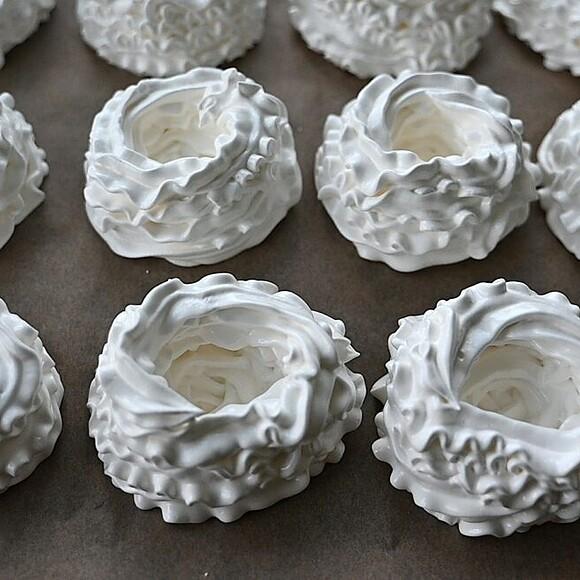 Keto mini bezy Pavlova