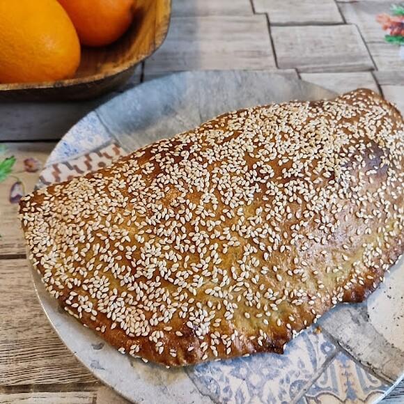 Czym jest calzone i czym różni się od pizzy