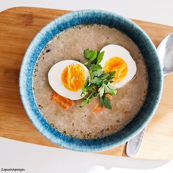 Zupa szczawiowa aromatyczna i rozgrzewająca