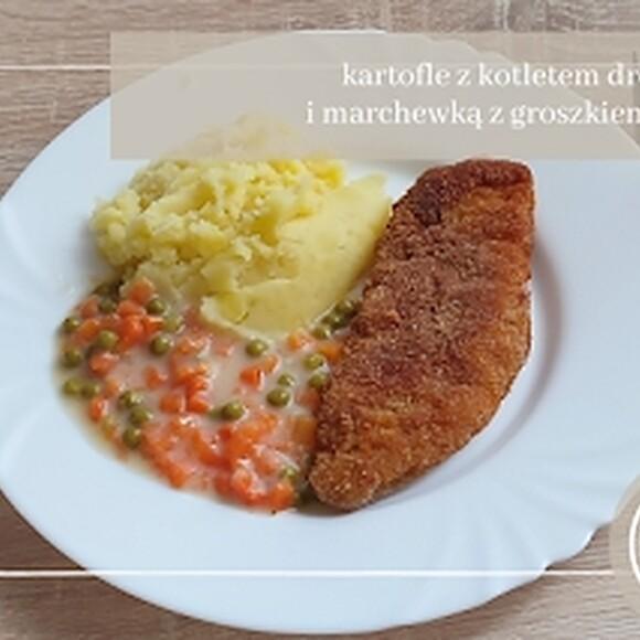 Soczysty kotlet drobiowy z ziemniakami i marchewką z groszkiem