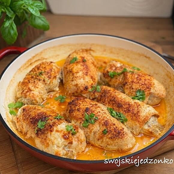 Roladki z kurczaka z pieczarkami i masełkiem