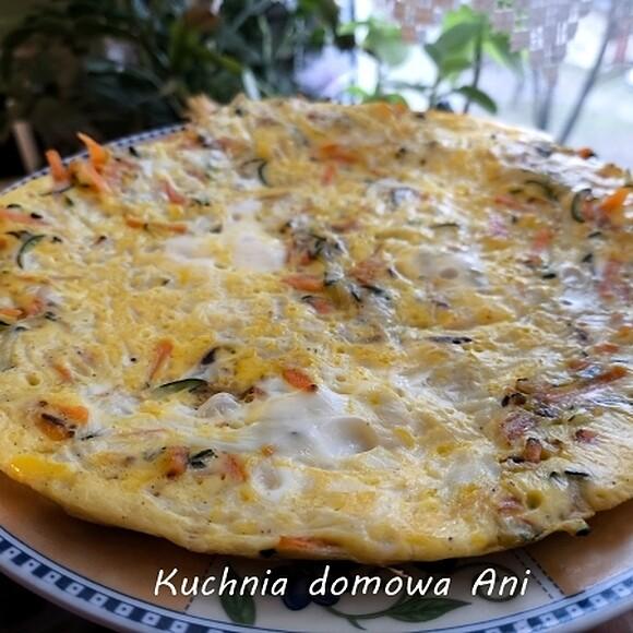 Omlet z cukinią i marchewką