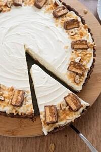 Tarta snickers bez pieczenia