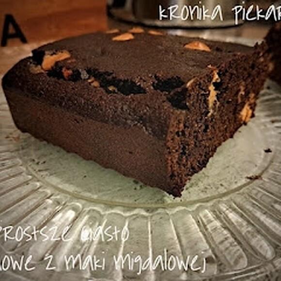 Najprostsze ciasto kakaowe z mąki migdałowej