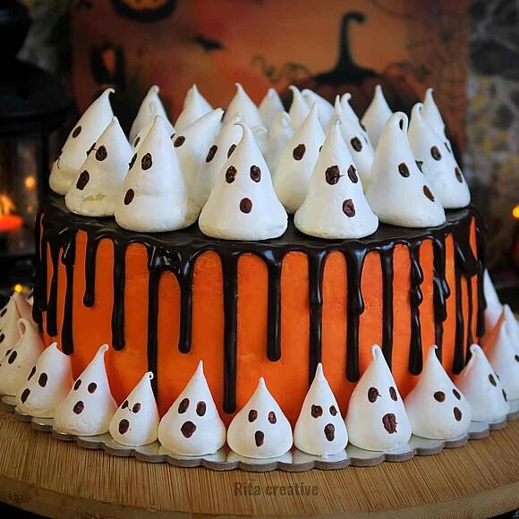 Tort z duszkami na Halloween