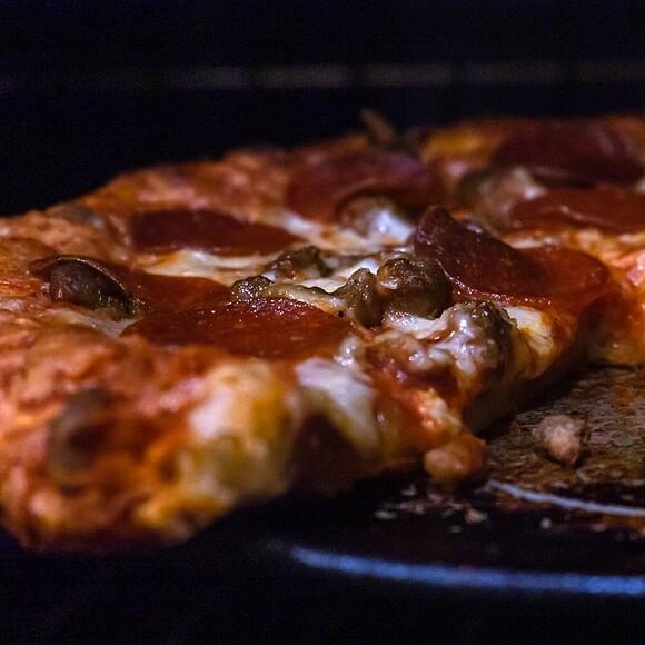 Jak zrobić pyszną domową pizzę