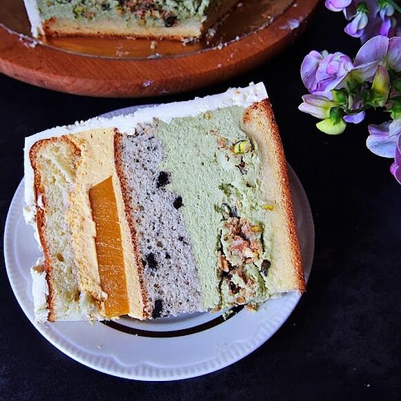Tort mango pistacja z biszkoptem Oreo