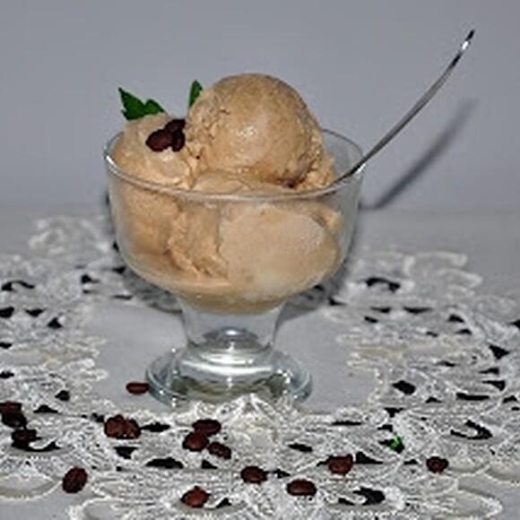 Domowe lody kawowe tiramisu – aksamitna rozkosz