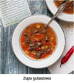 Kartoflanka ze śliwkami, orzechami i boczkiem